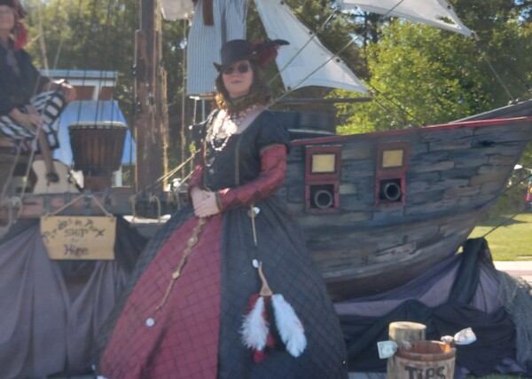 Renaissance clothing, historical clothing boutique, Ravenworks, Madison, WI